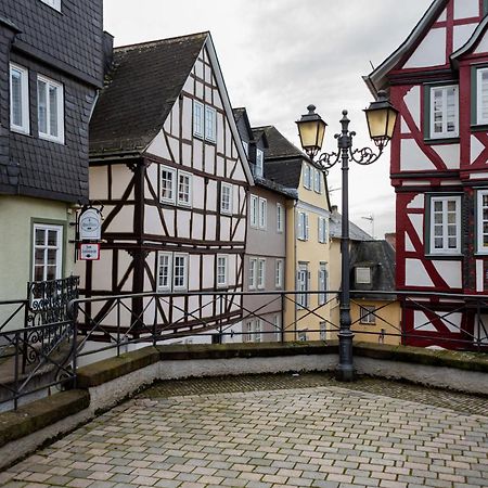 Altstadt Apartment Am Dom Wetzlar, 1 Zi, Kueche, Bad Mit Parkplatz Am Grundstueck Exterior photo
